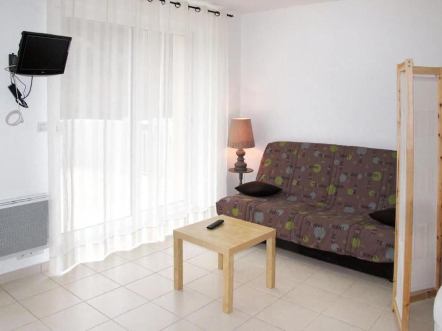 Appart' Avec Grande Terrasse Vue -50m Et Du Sentier De Randonnee Apartment *